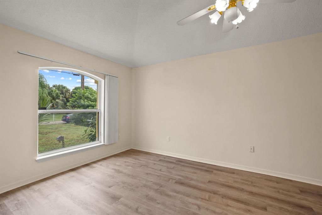 PORT ST LUCIE SECTION 22 - Residential Lease