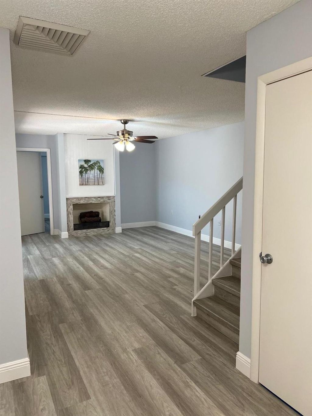 Photo of 210 2nd Lane, Palm Beach Gardens, FL 33418 (MLS # R11084864)