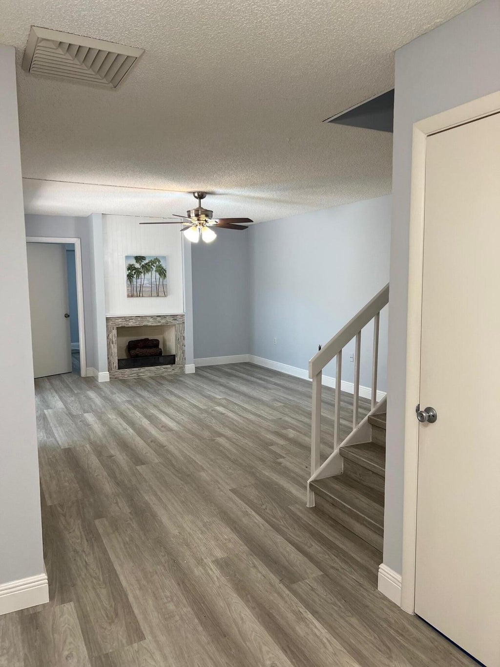 Photo of 210 2nd Lane, Palm Beach Gardens, FL 33418 (MLS # R11084864)