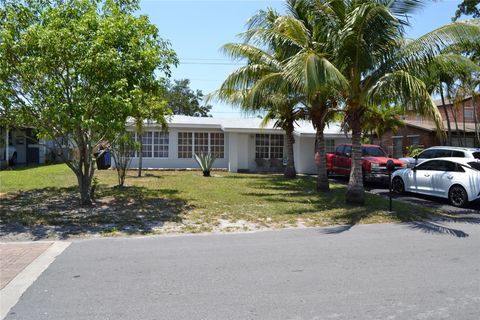 Single Family Residence in Fort Lauderdale FL 2580 16th St St.jpg