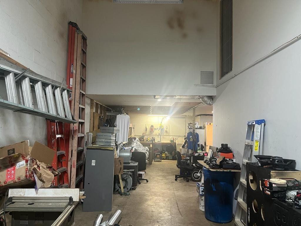 1791 Blount Road 607