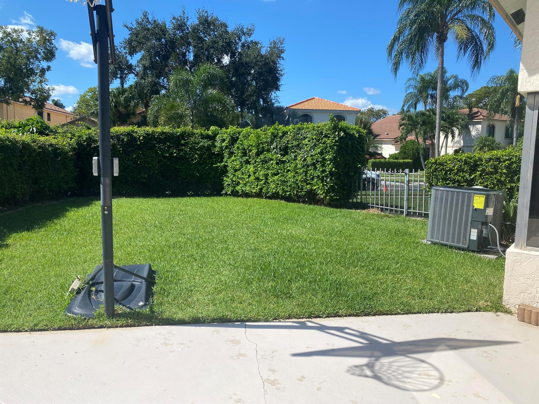 View photos, virtual tours, details... 10521 Mendocino Lane