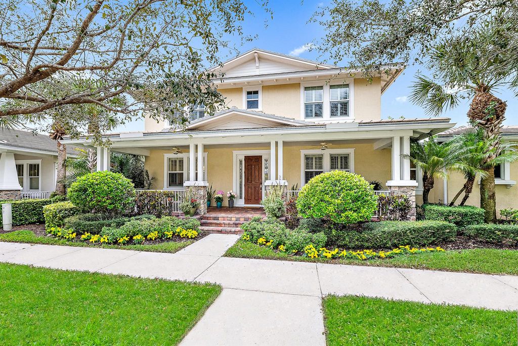 Photo of 2702 W Mallory Boulevard, Jupiter, FL 33458 (MLS # R10943435)