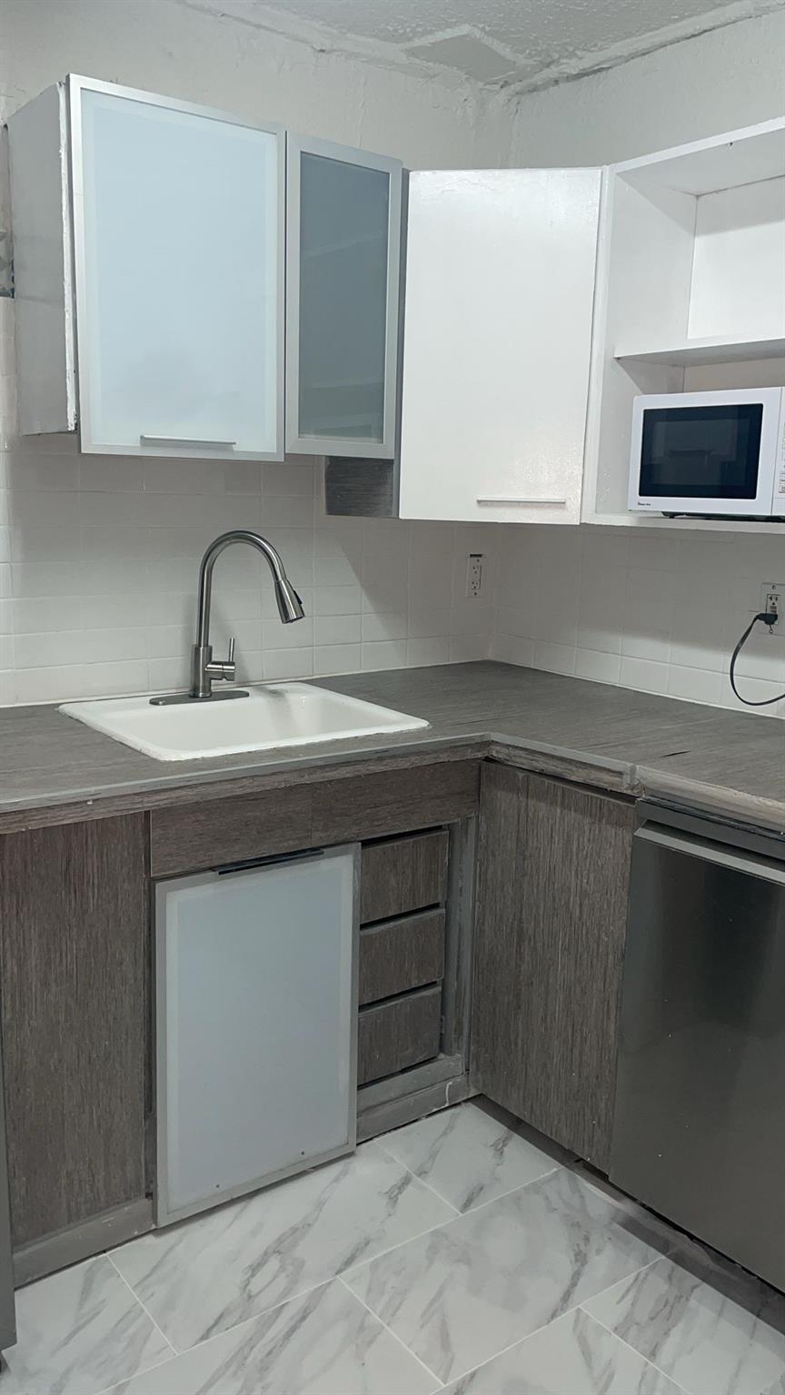 Isle Of Normandy Condo - Residential Lease