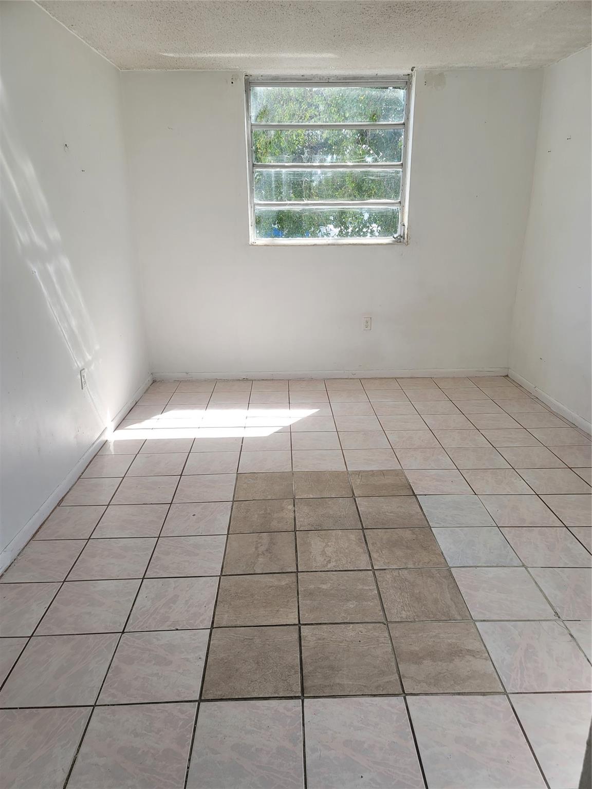 Isle Of Normandy Condo - Residential Lease