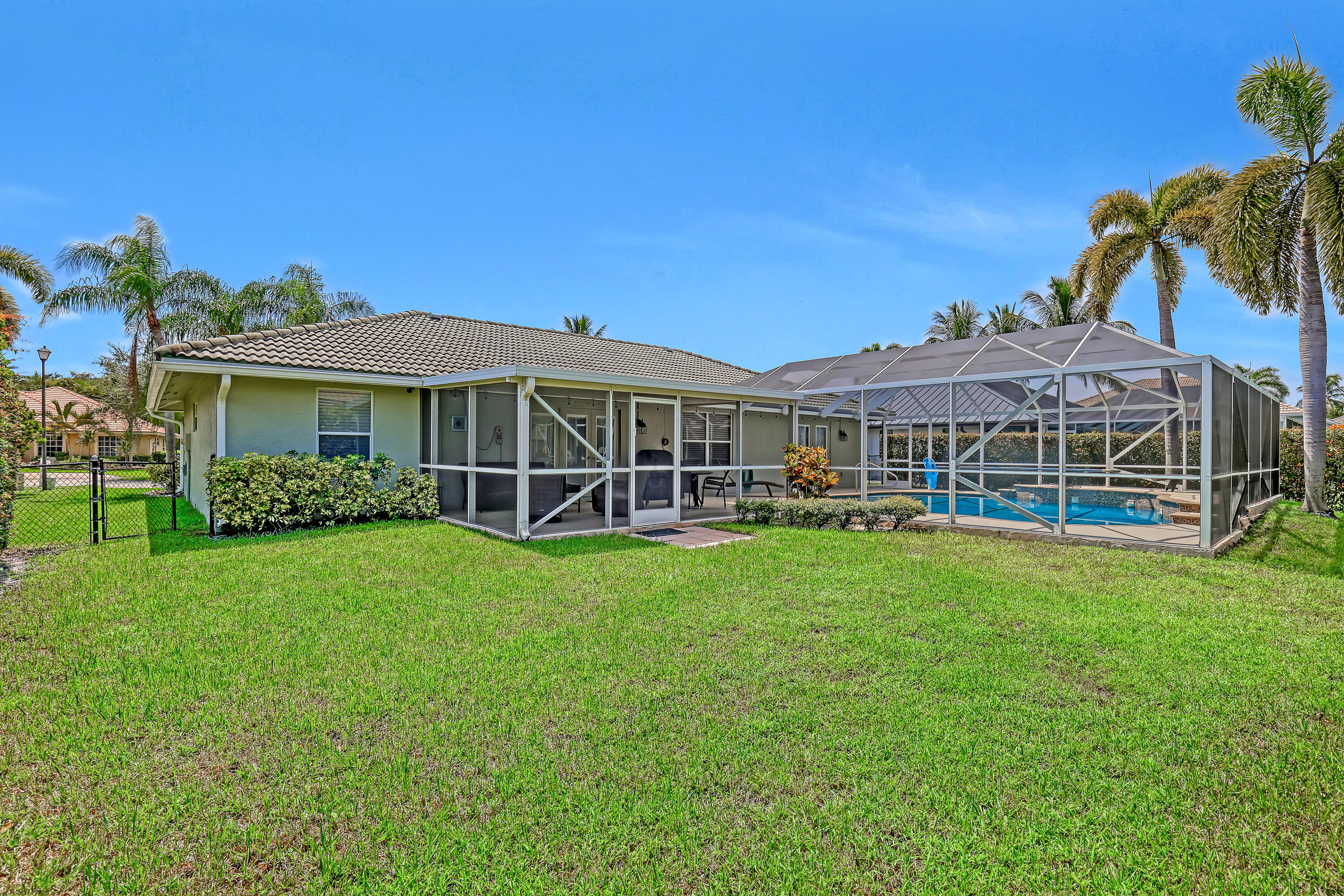 ESTATES OF ROYAL PALM BEACH 3 - Residential Lease