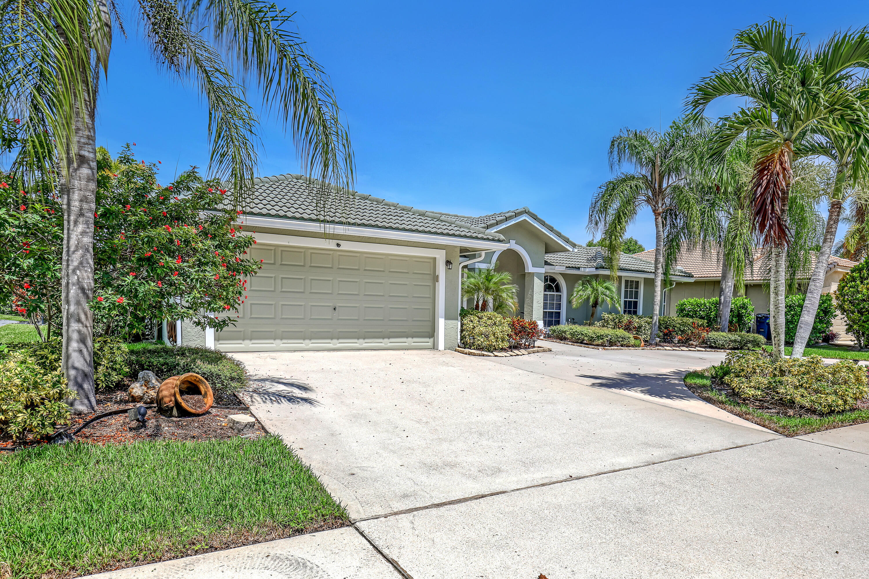 ESTATES OF ROYAL PALM BEACH 3 - Residential Lease