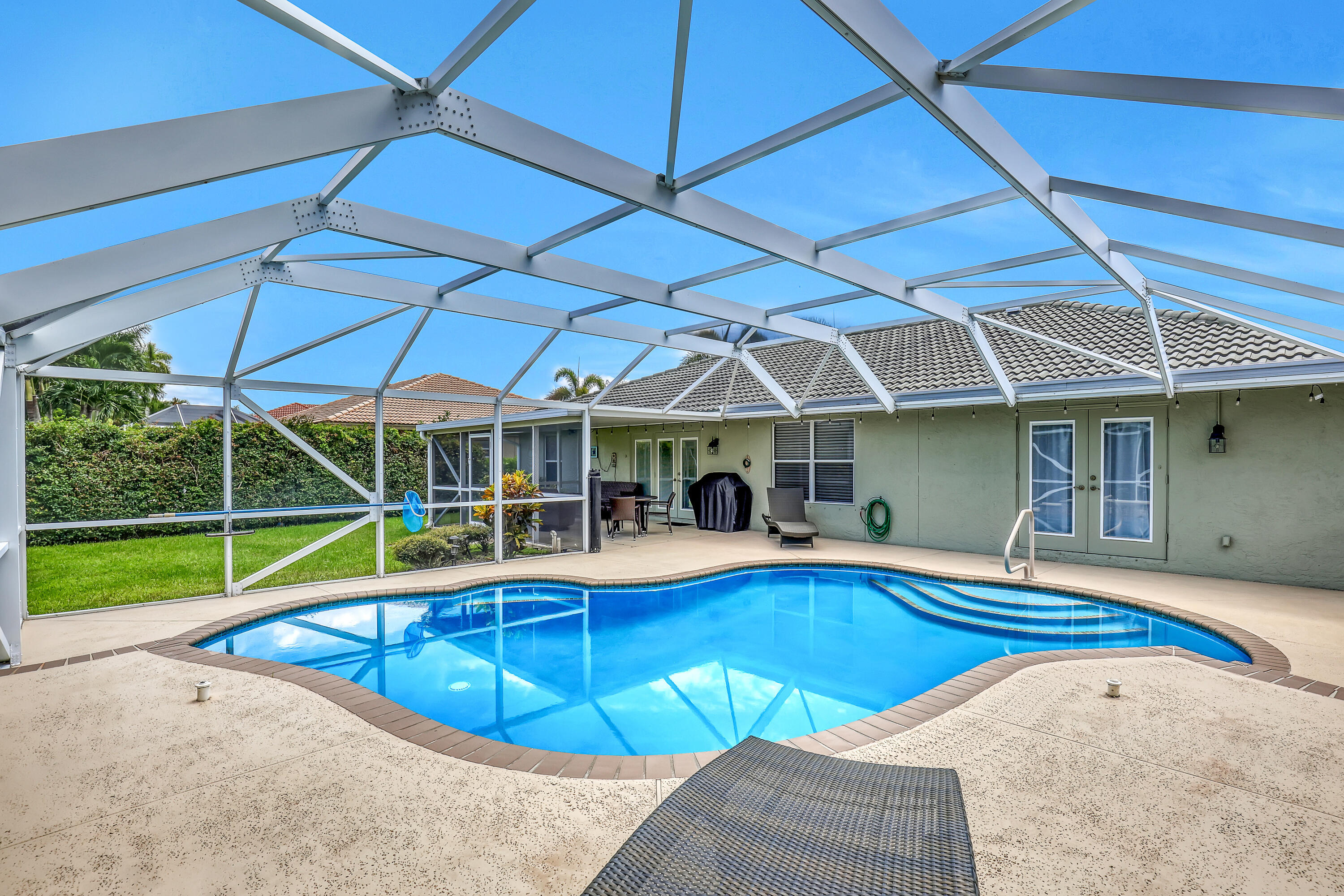 ESTATES OF ROYAL PALM BEACH 3 - Residential Lease