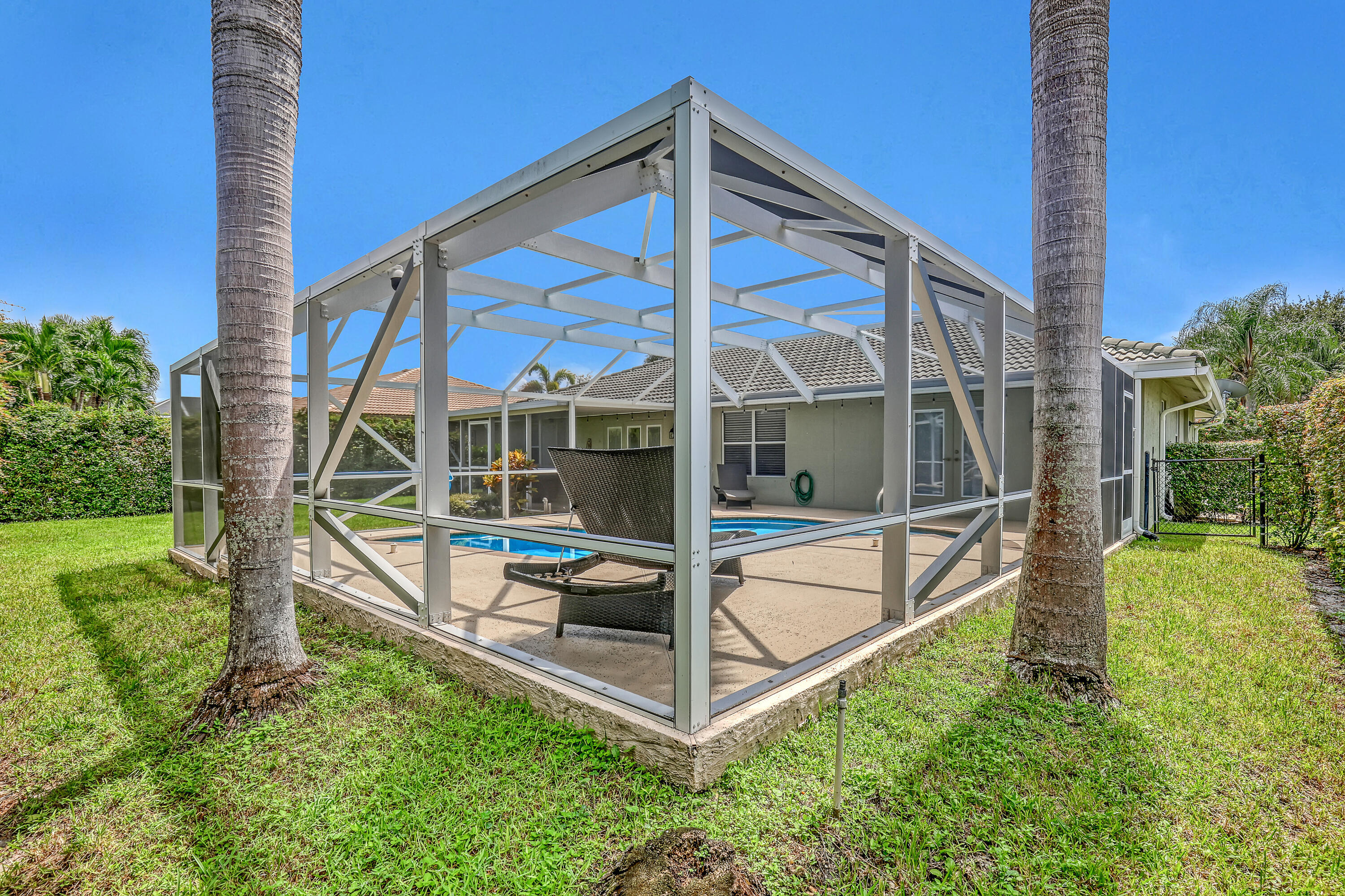 ESTATES OF ROYAL PALM BEACH 3 - Residential Lease