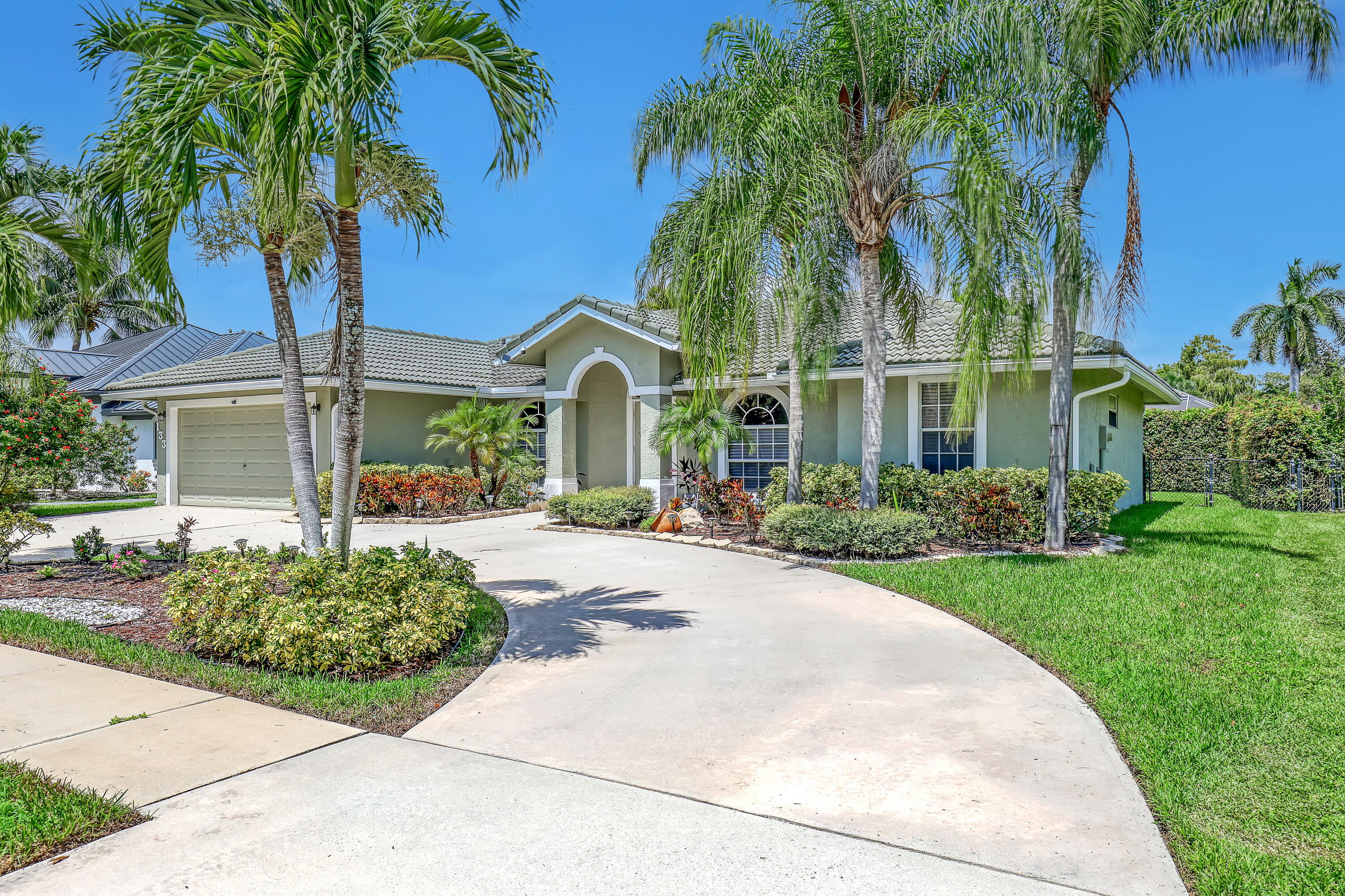 ESTATES OF ROYAL PALM BEACH 3 - Residential Lease