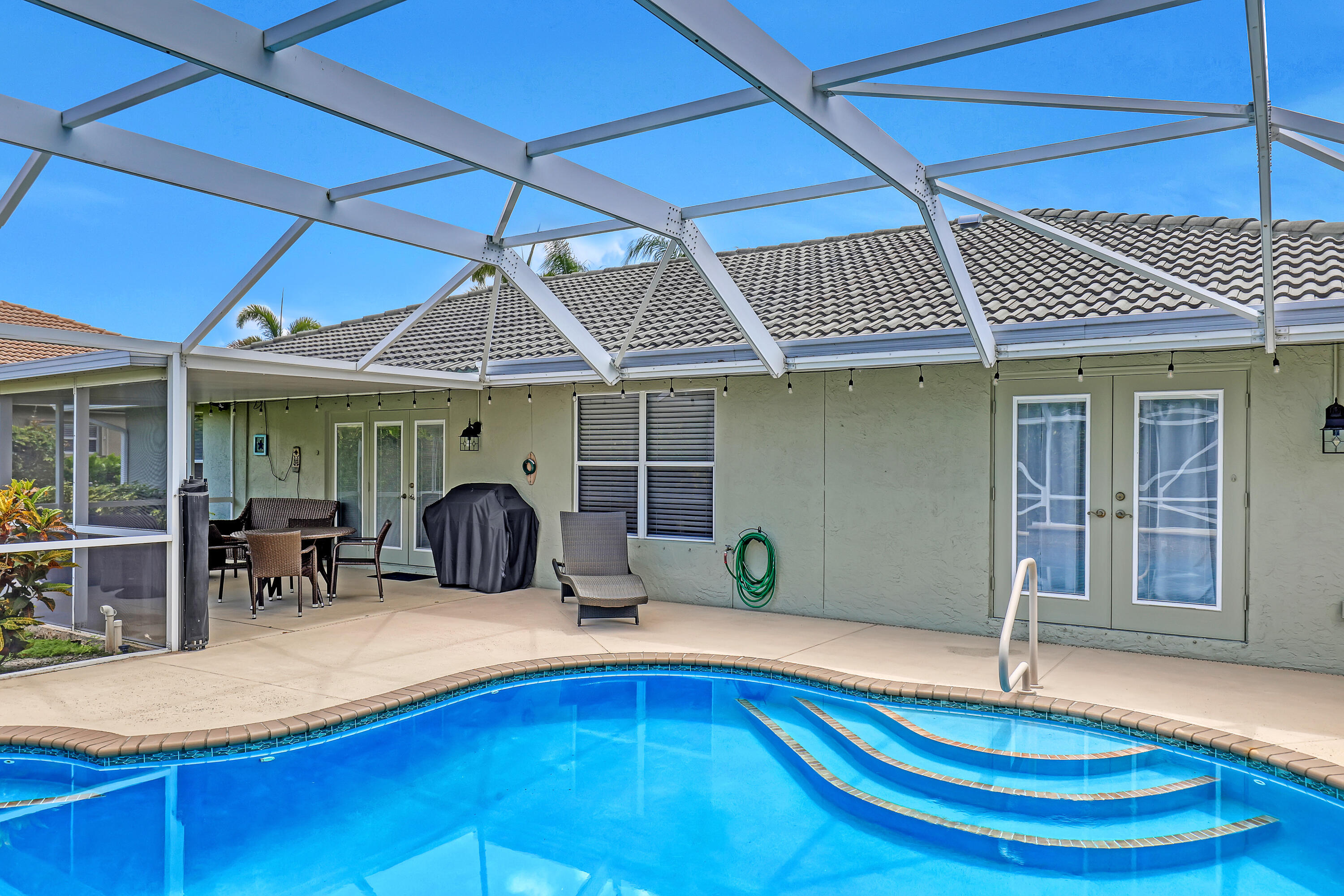ESTATES OF ROYAL PALM BEACH 3 - Residential Lease