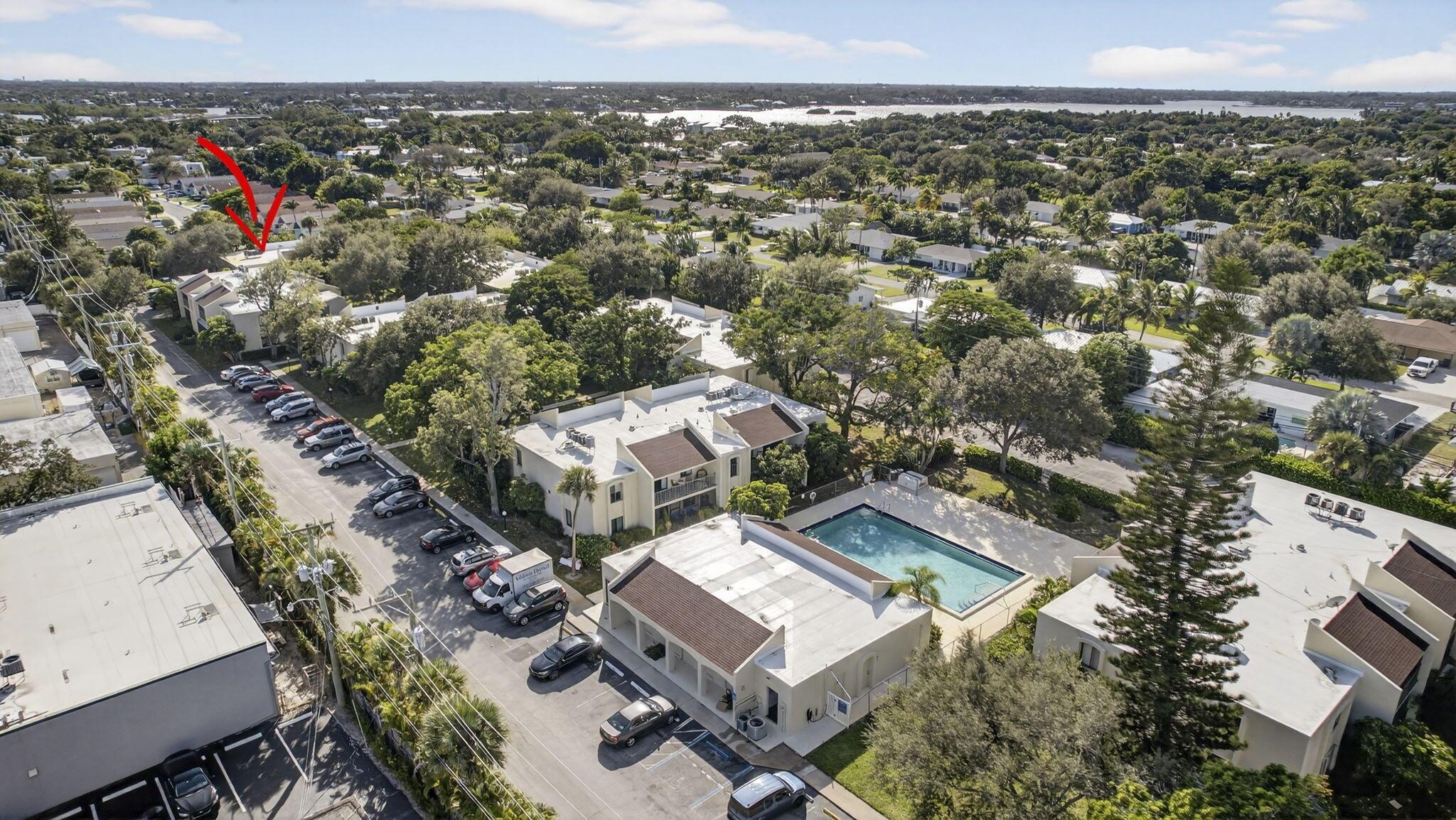 PINES OF JUPITER/TEQUESTA - Residential