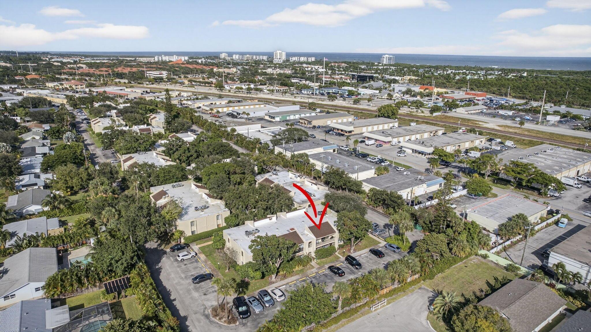 PINES OF JUPITER/TEQUESTA - Residential