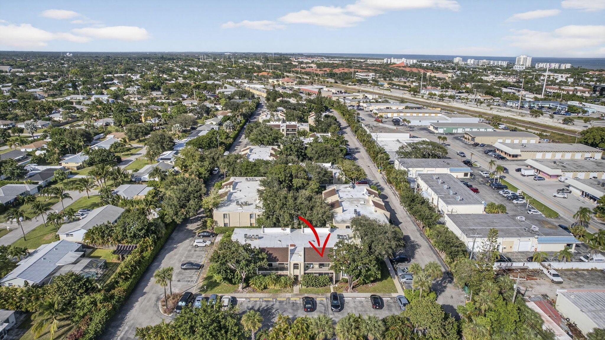 PINES OF JUPITER/TEQUESTA - Residential