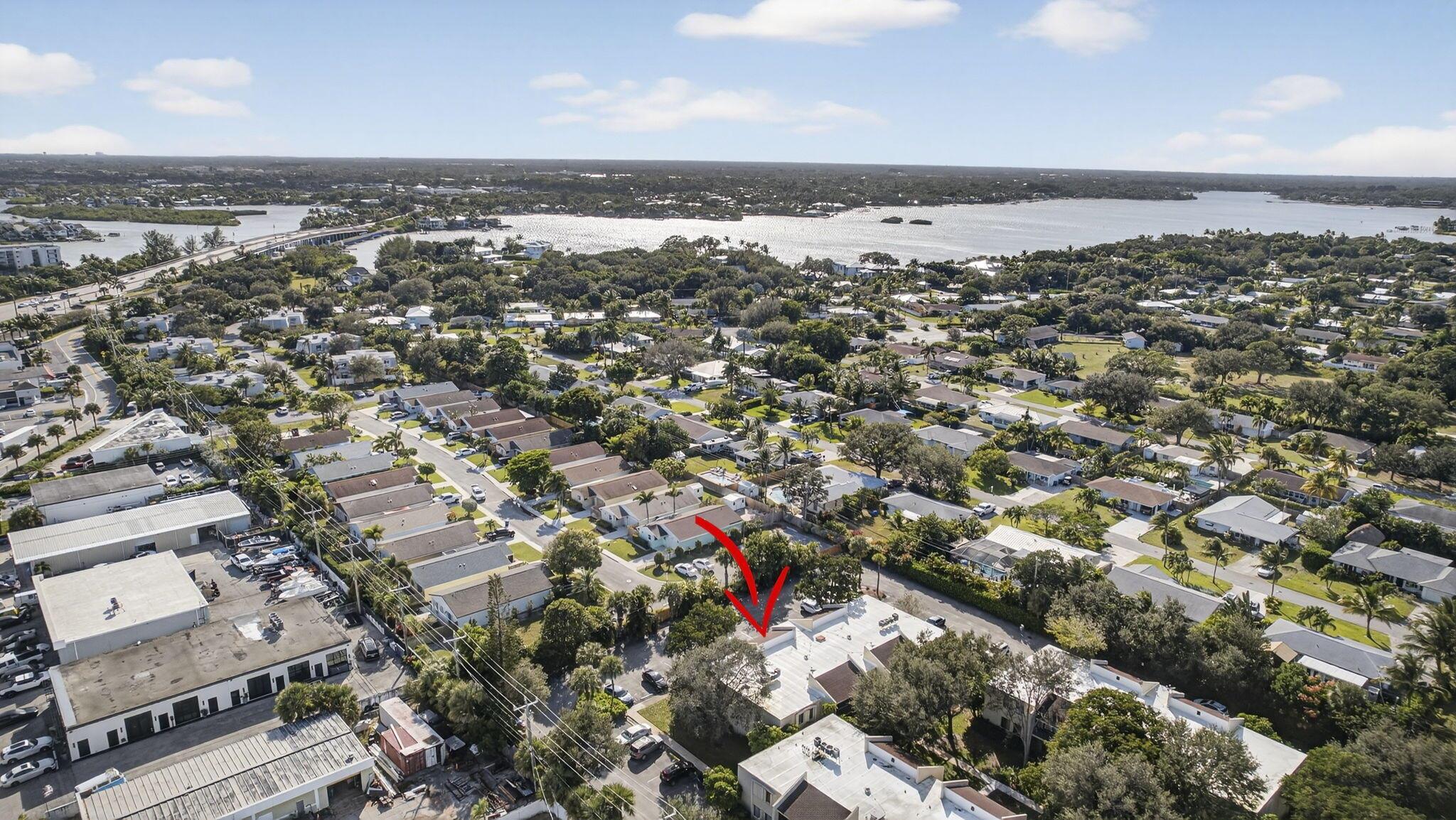 PINES OF JUPITER/TEQUESTA - Residential