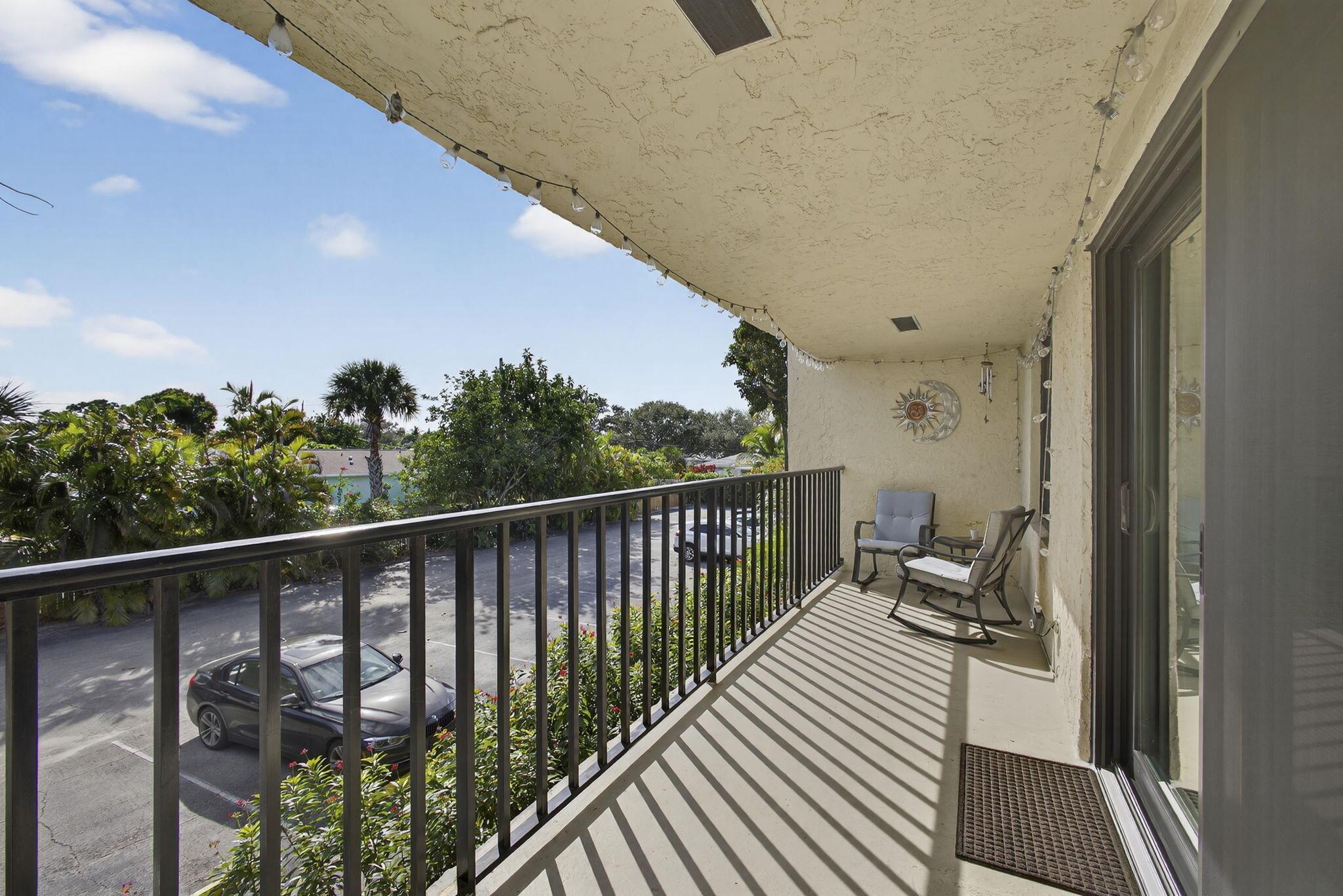 PINES OF JUPITER/TEQUESTA - Residential