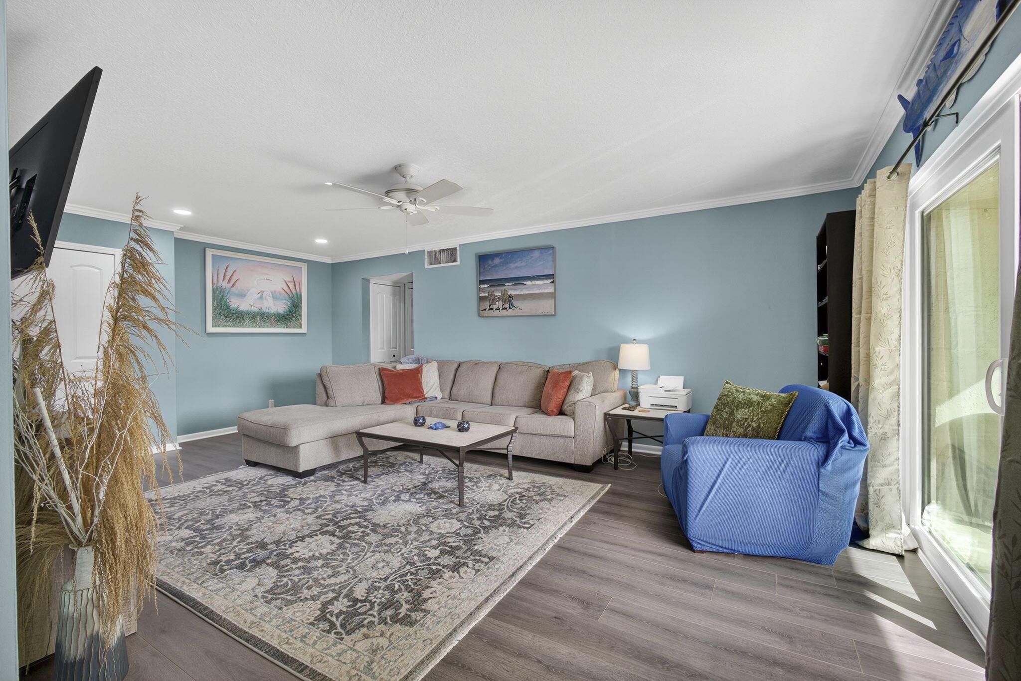 PINES OF JUPITER/TEQUESTA - Residential