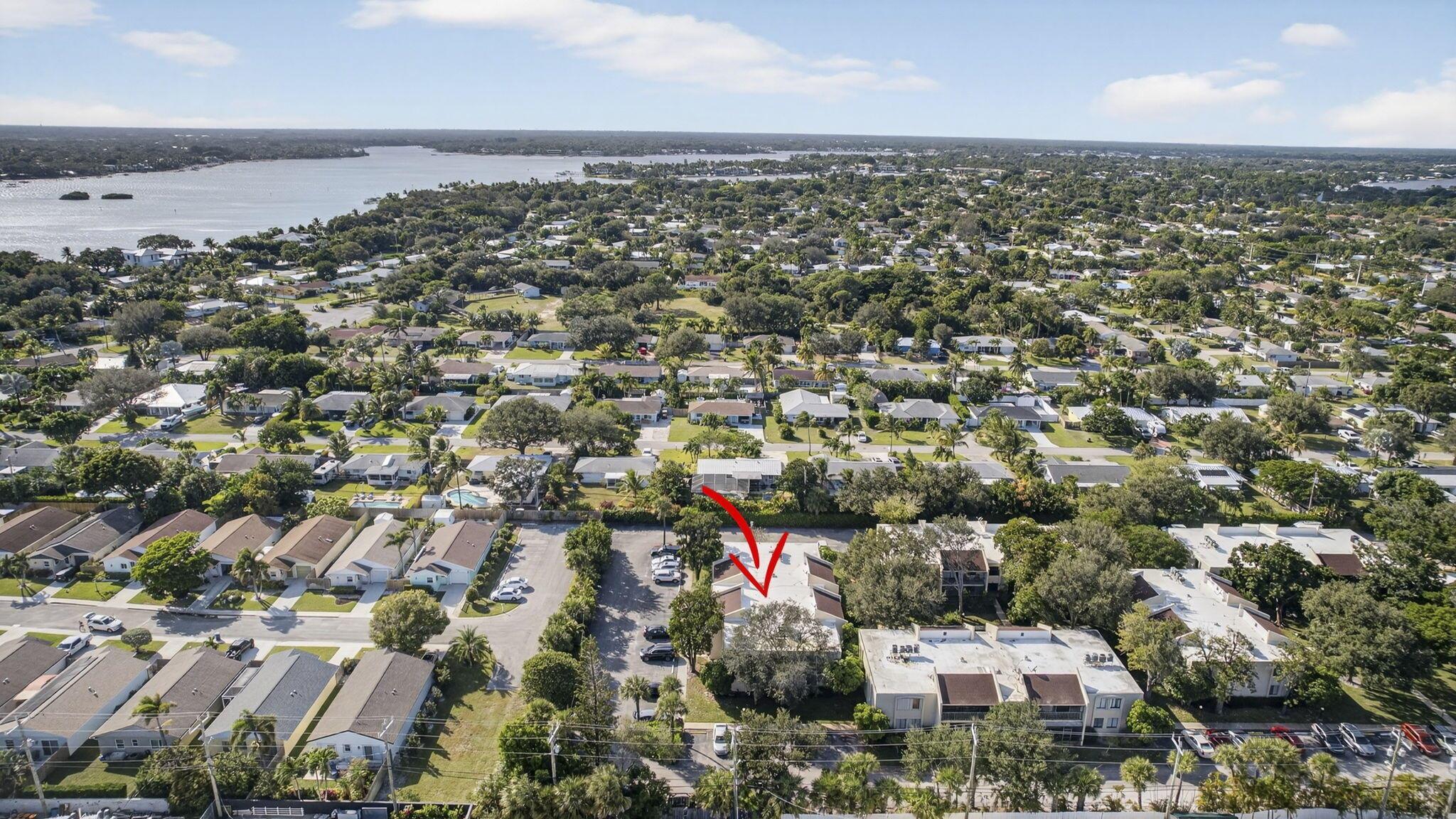 PINES OF JUPITER/TEQUESTA - Residential