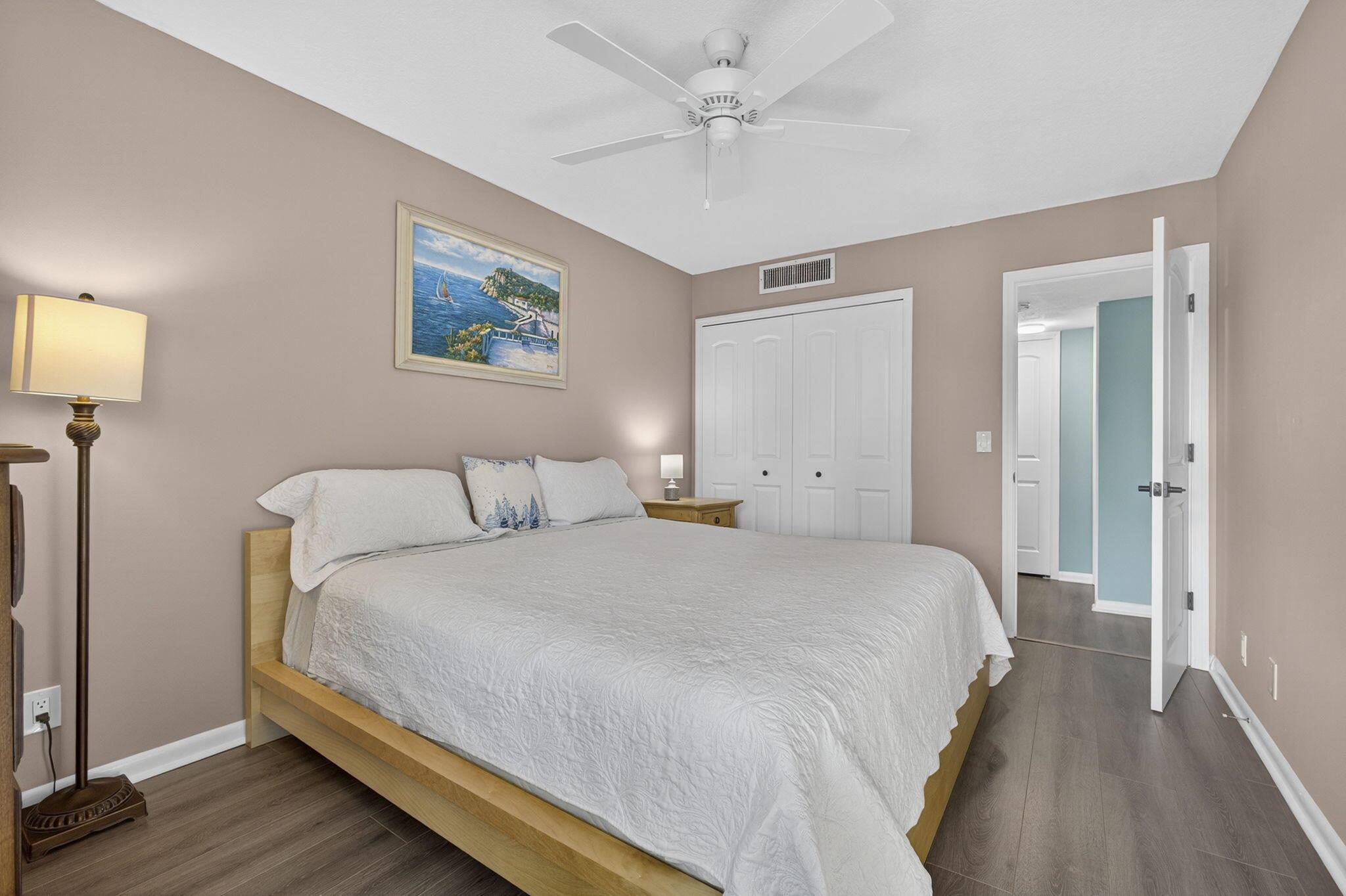 PINES OF JUPITER/TEQUESTA - Residential