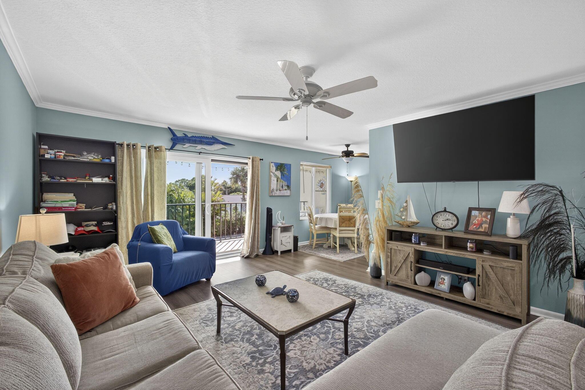 PINES OF JUPITER/TEQUESTA - Residential