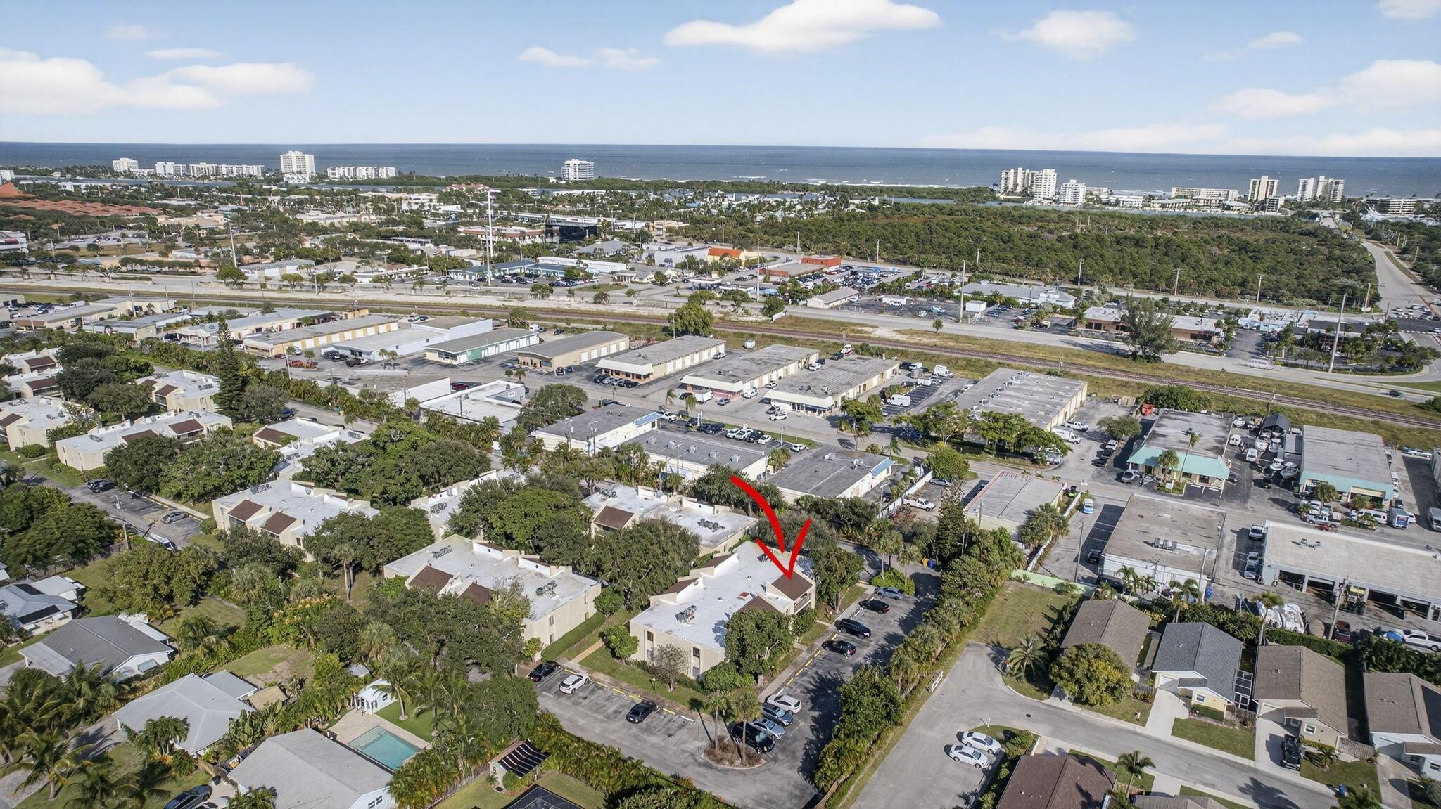 PINES OF JUPITER/TEQUESTA - Residential