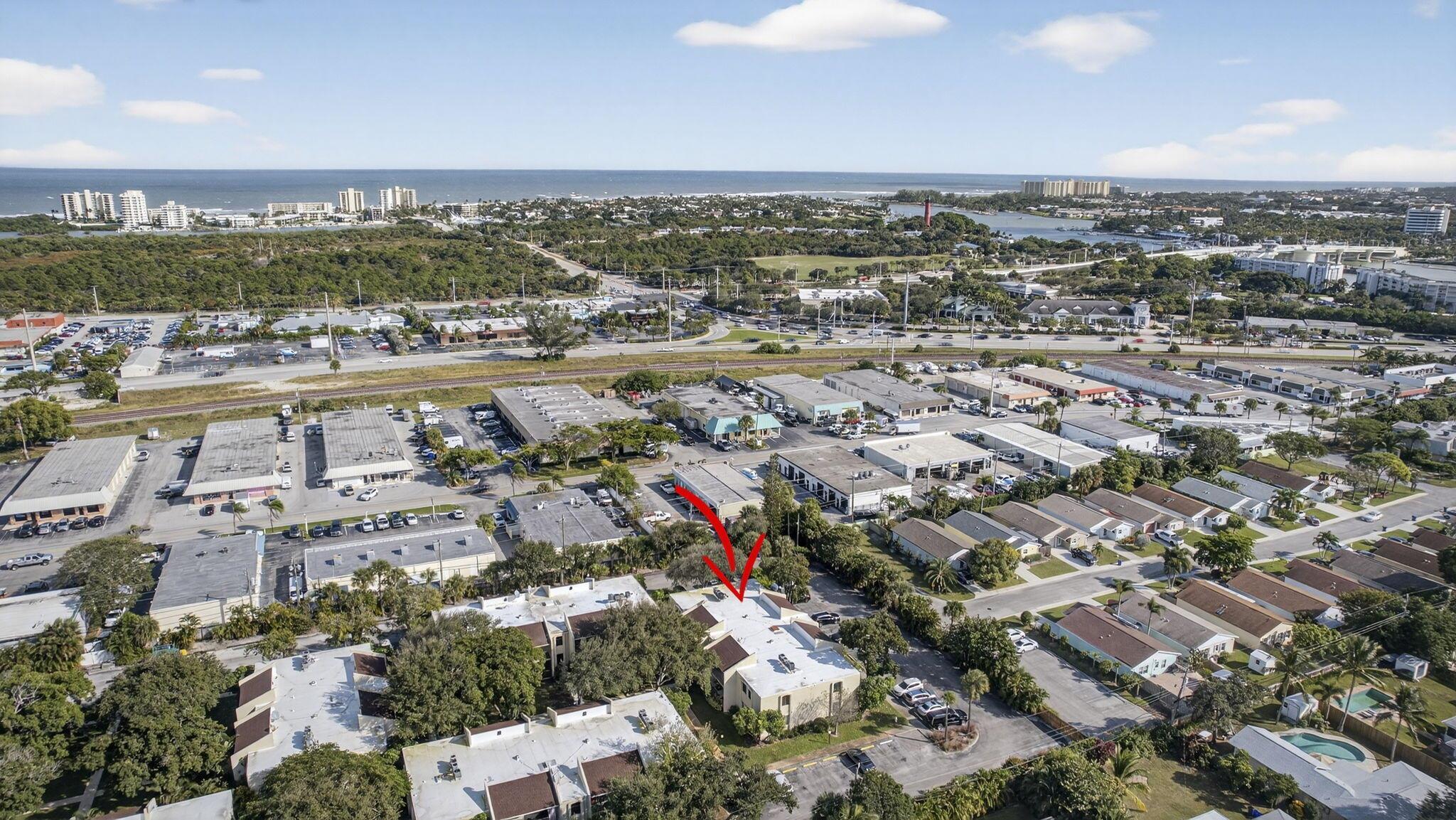 PINES OF JUPITER/TEQUESTA - Residential