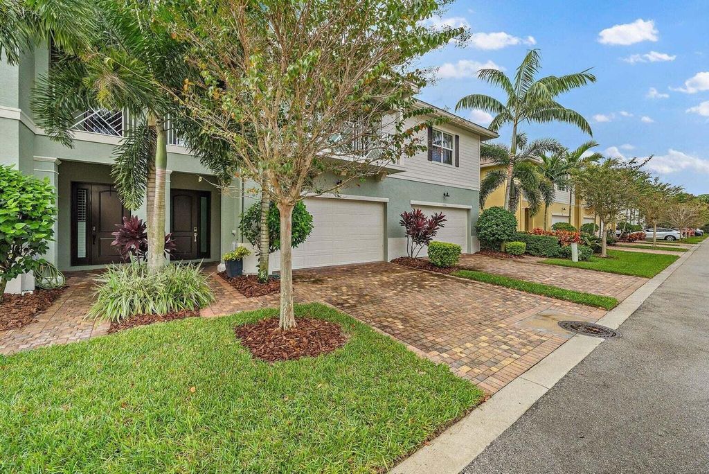 Photo of 5212 Cambridge Court, Palm Beach Gardens, FL 33418 (MLS # R10935429)