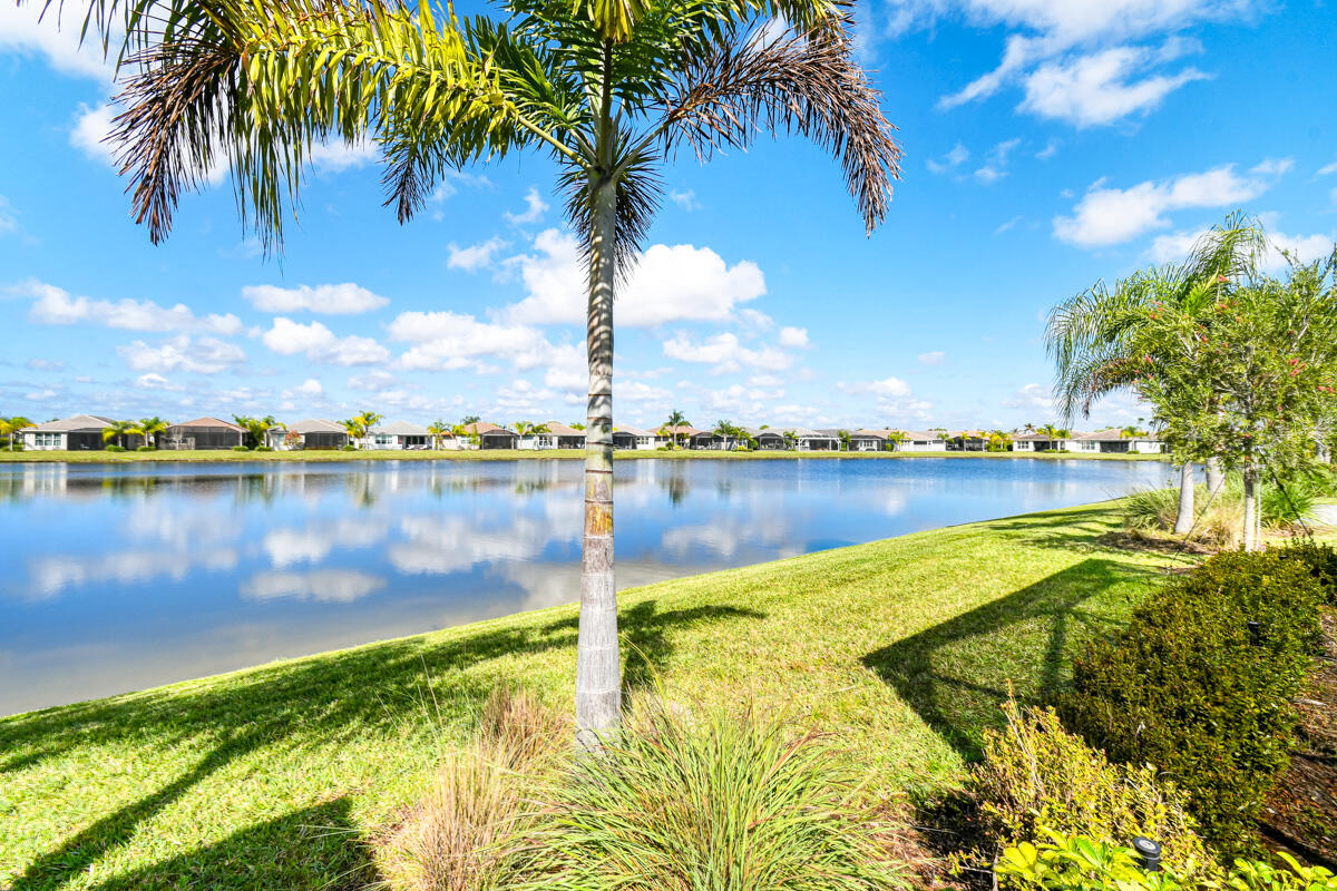 Valencia Cay - Residential