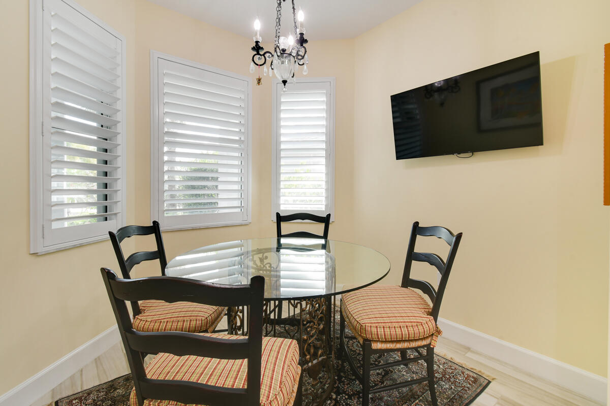 Valencia Cay - Residential