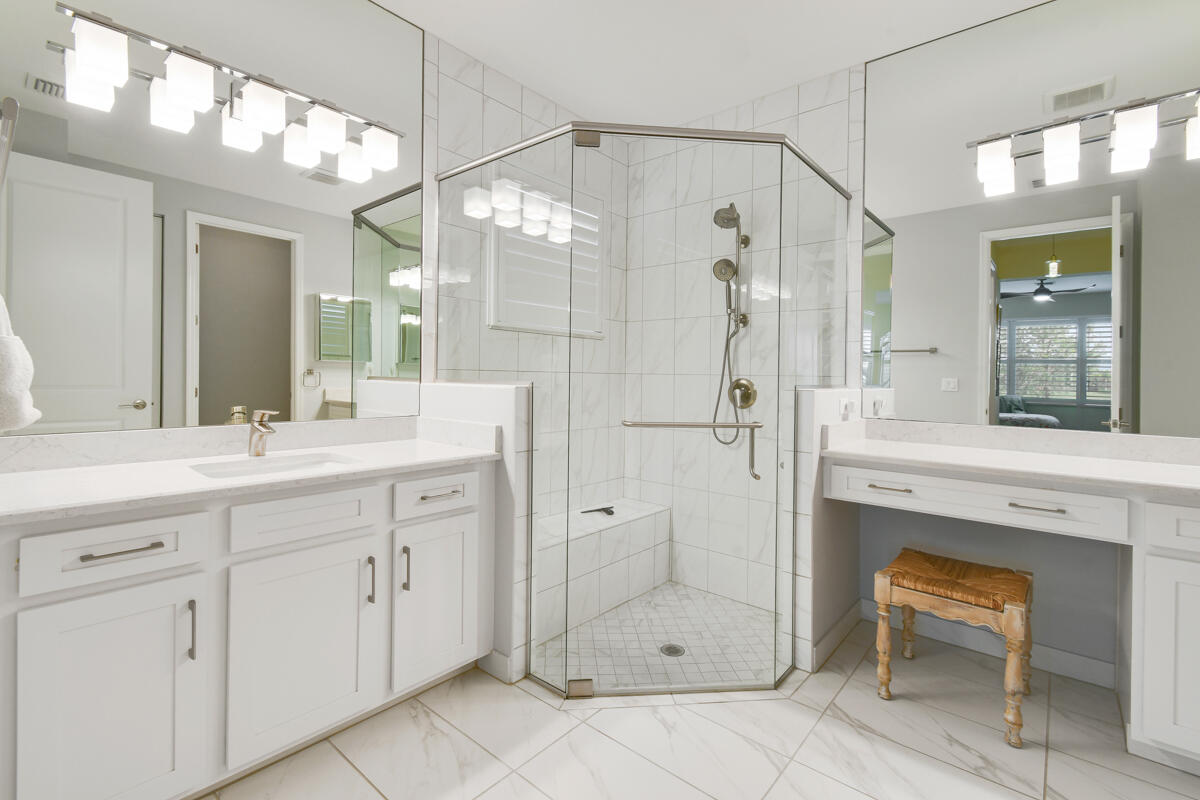 Valencia Cay - Residential