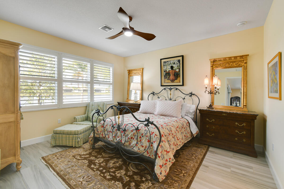 Valencia Cay - Residential