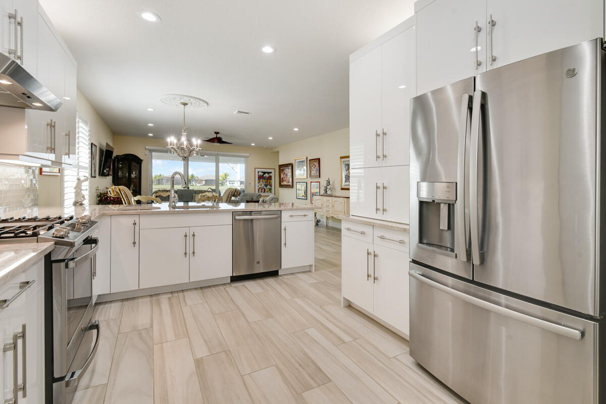 Valencia Cay - Residential