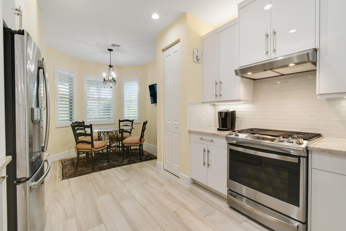 Valencia Cay - Residential