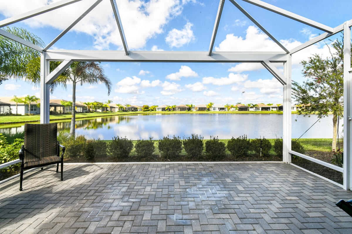 Valencia Cay - Residential