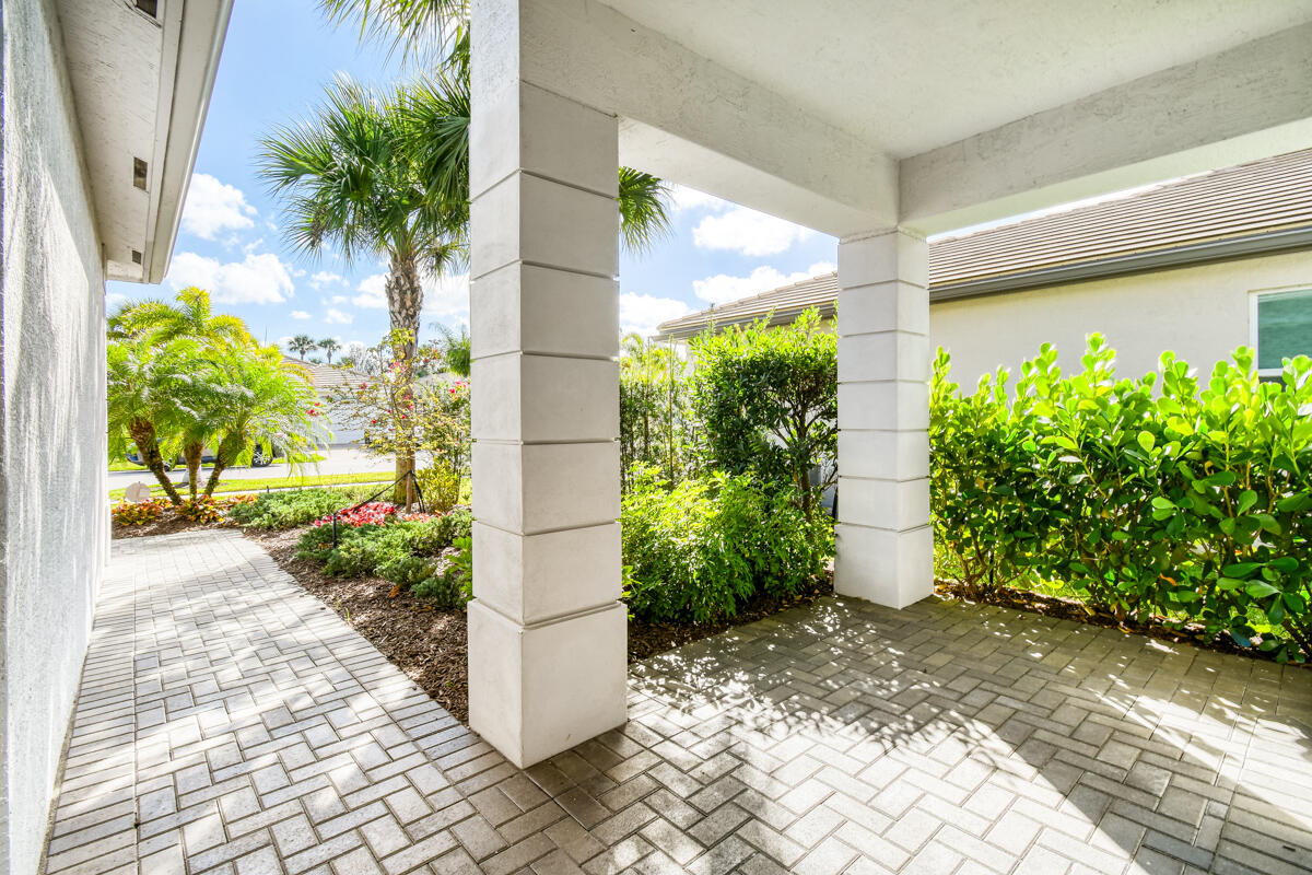 Valencia Cay - Residential