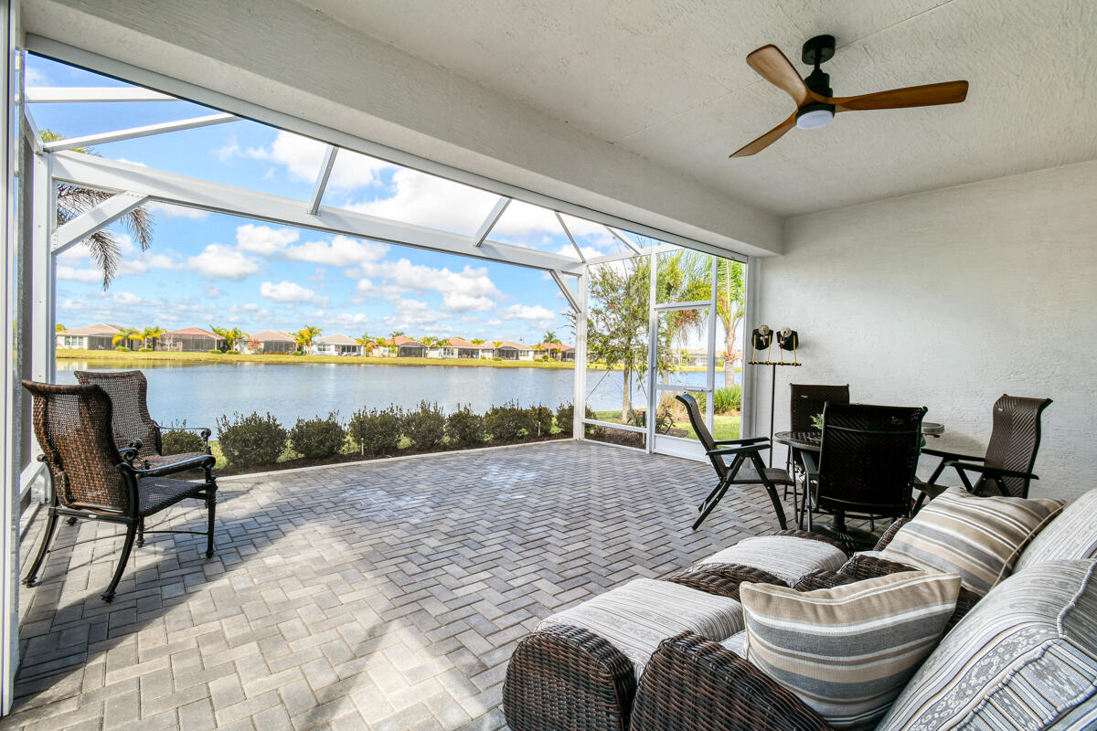 Valencia Cay - Residential
