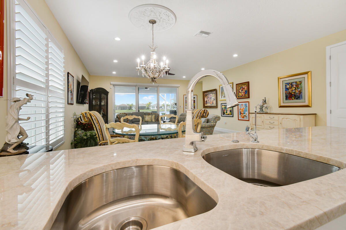 Valencia Cay - Residential