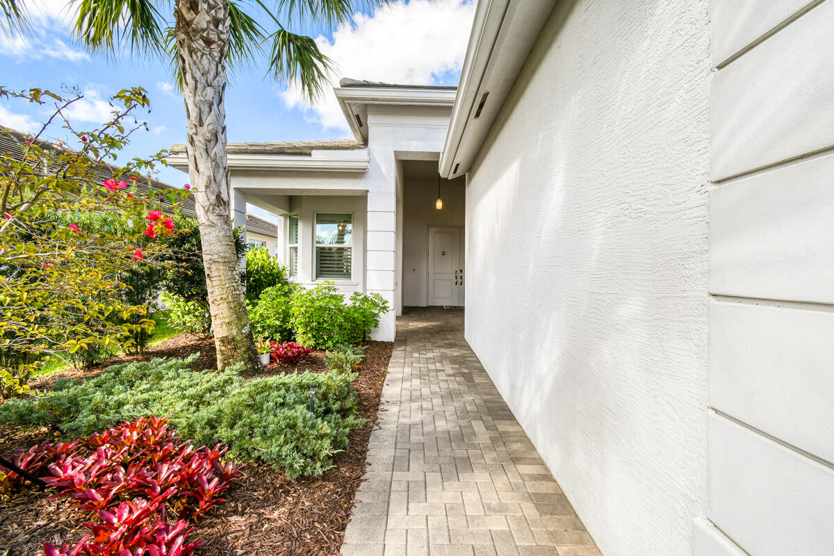 Valencia Cay - Residential