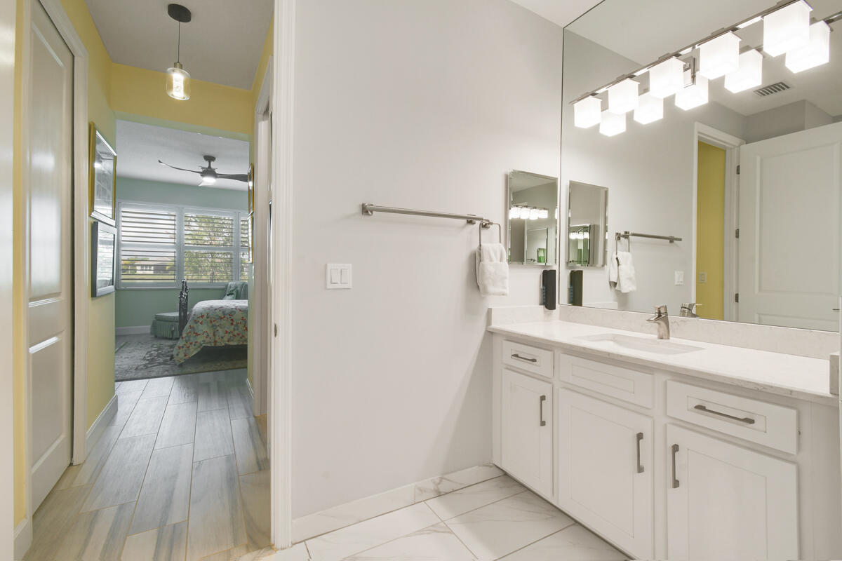 Valencia Cay - Residential