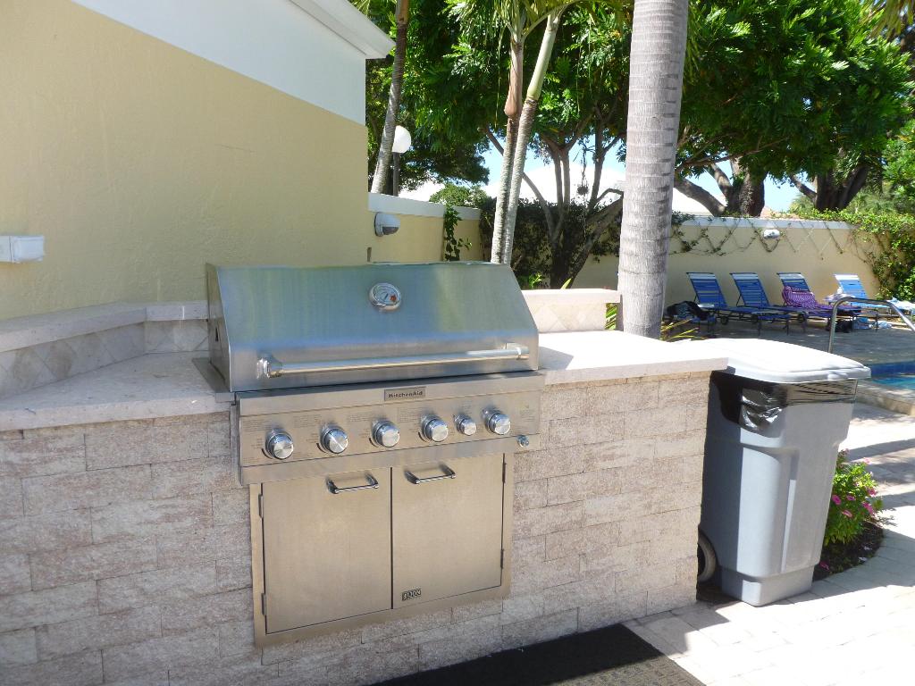 TURTLE CREEK APARTMENT BUILDINGS CONDO - Residential