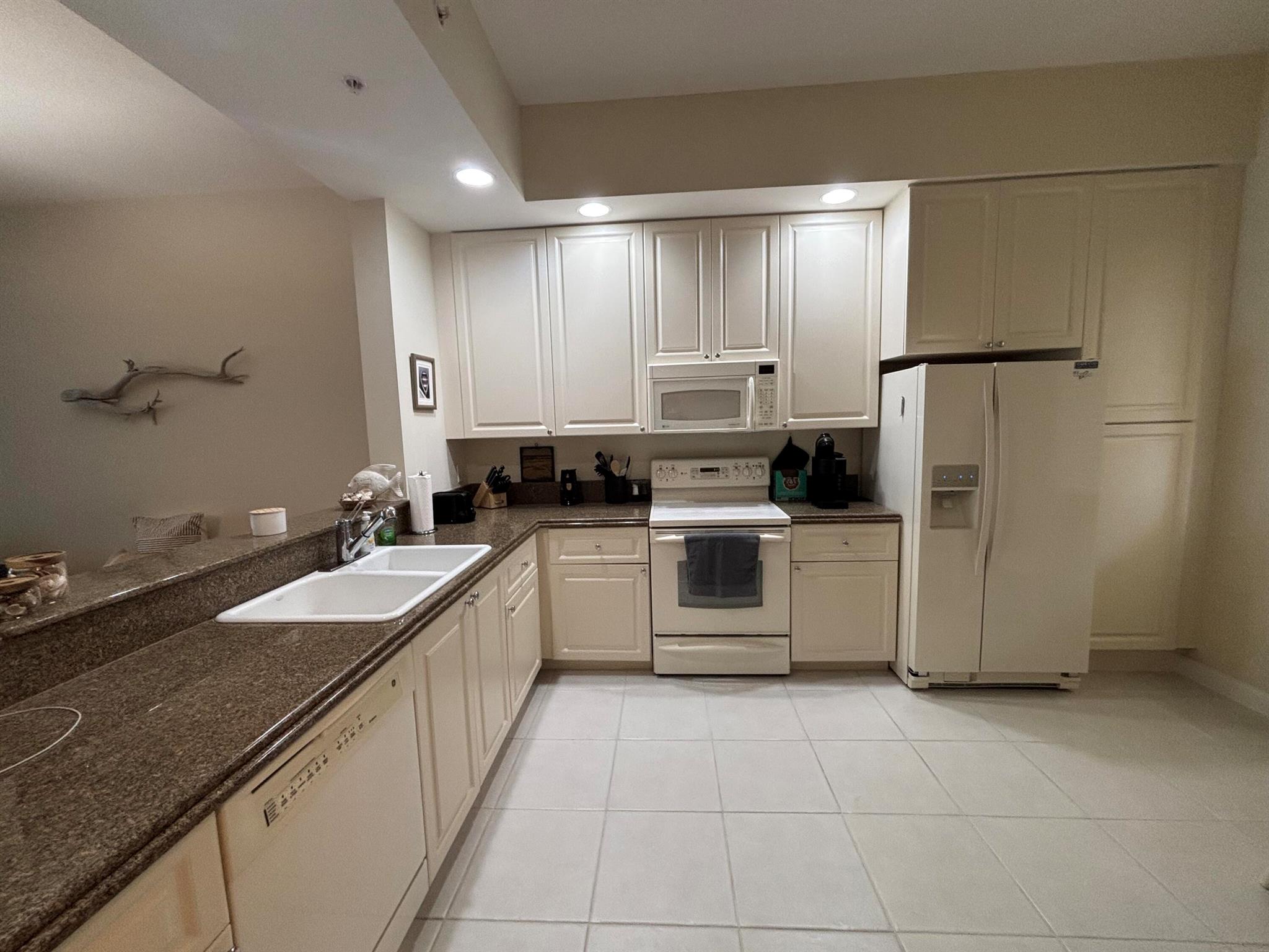 Harbour Isle East - Residential Lease