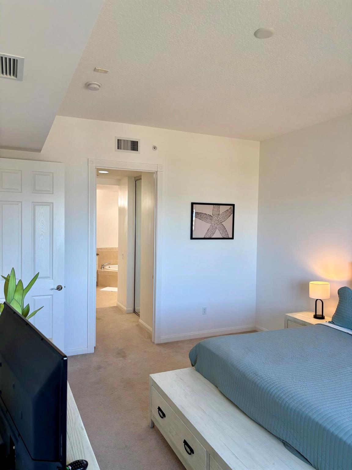 Harbour Isle East - Residential Lease