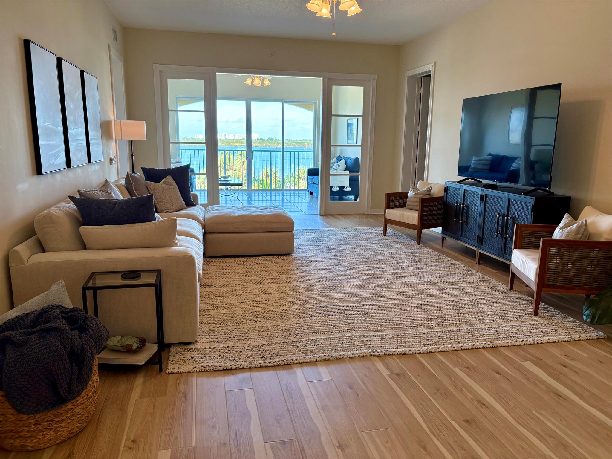 Harbour Isle East - Residential Lease