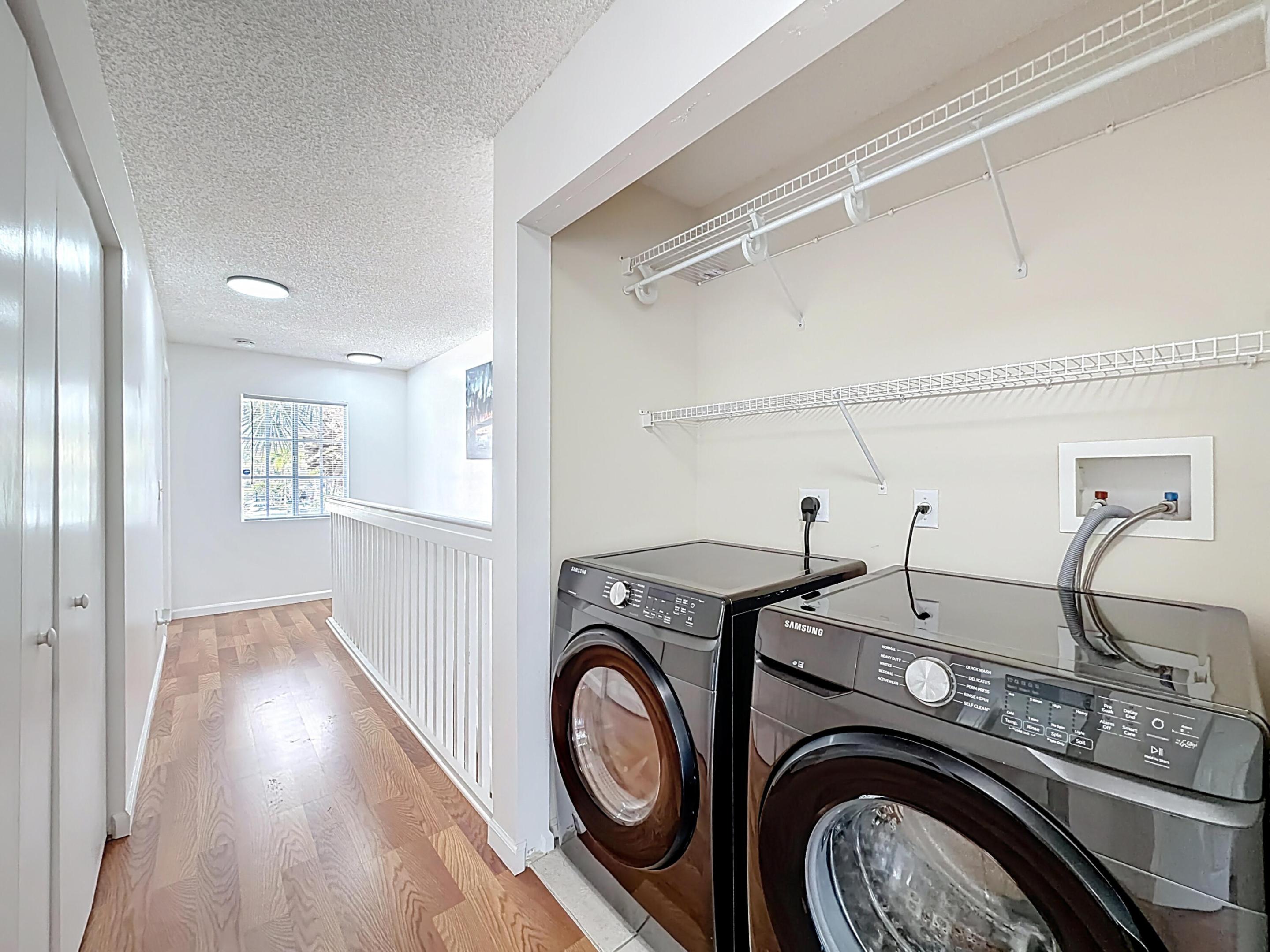 SAWGRASS EXCHANGE PLAT - Residential Lease