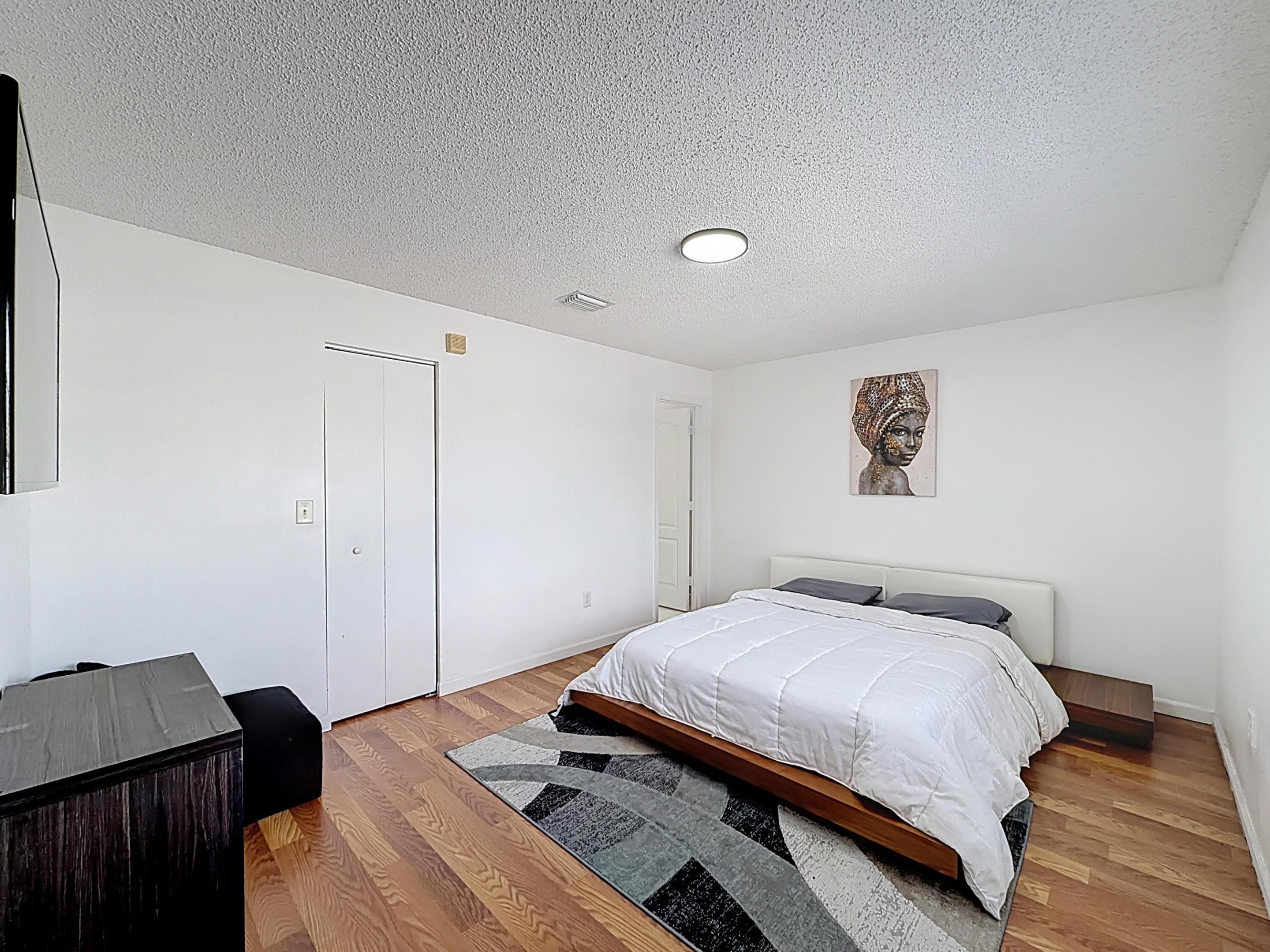 SAWGRASS EXCHANGE PLAT - Residential Lease