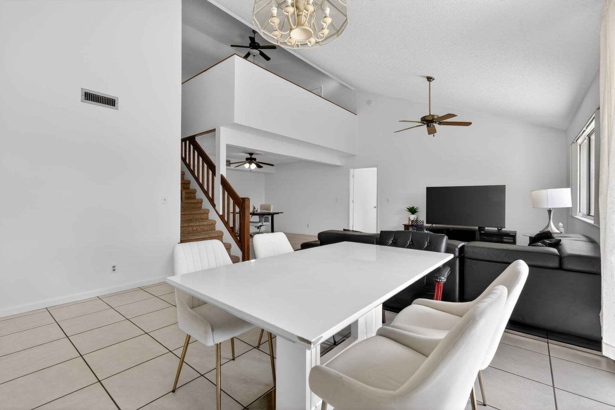 MAPLECREST - Residential