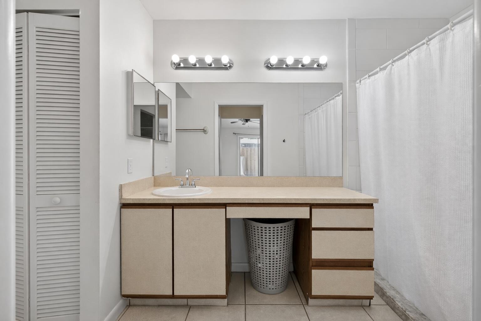 MAPLECREST - Residential