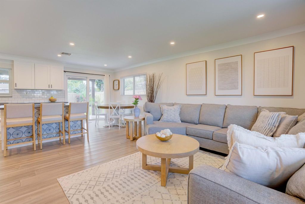 Photo of 9491 Bloomfield Drive, Palm Beach Gardens, FL 33410 (MLS # R10932302)