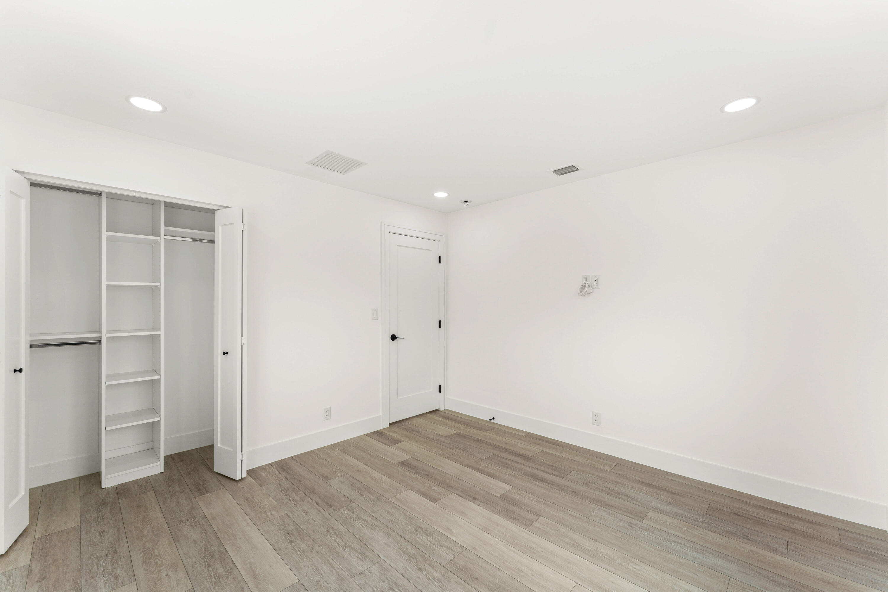 BOCA RATON SQUARE UNIT 2 - Residential