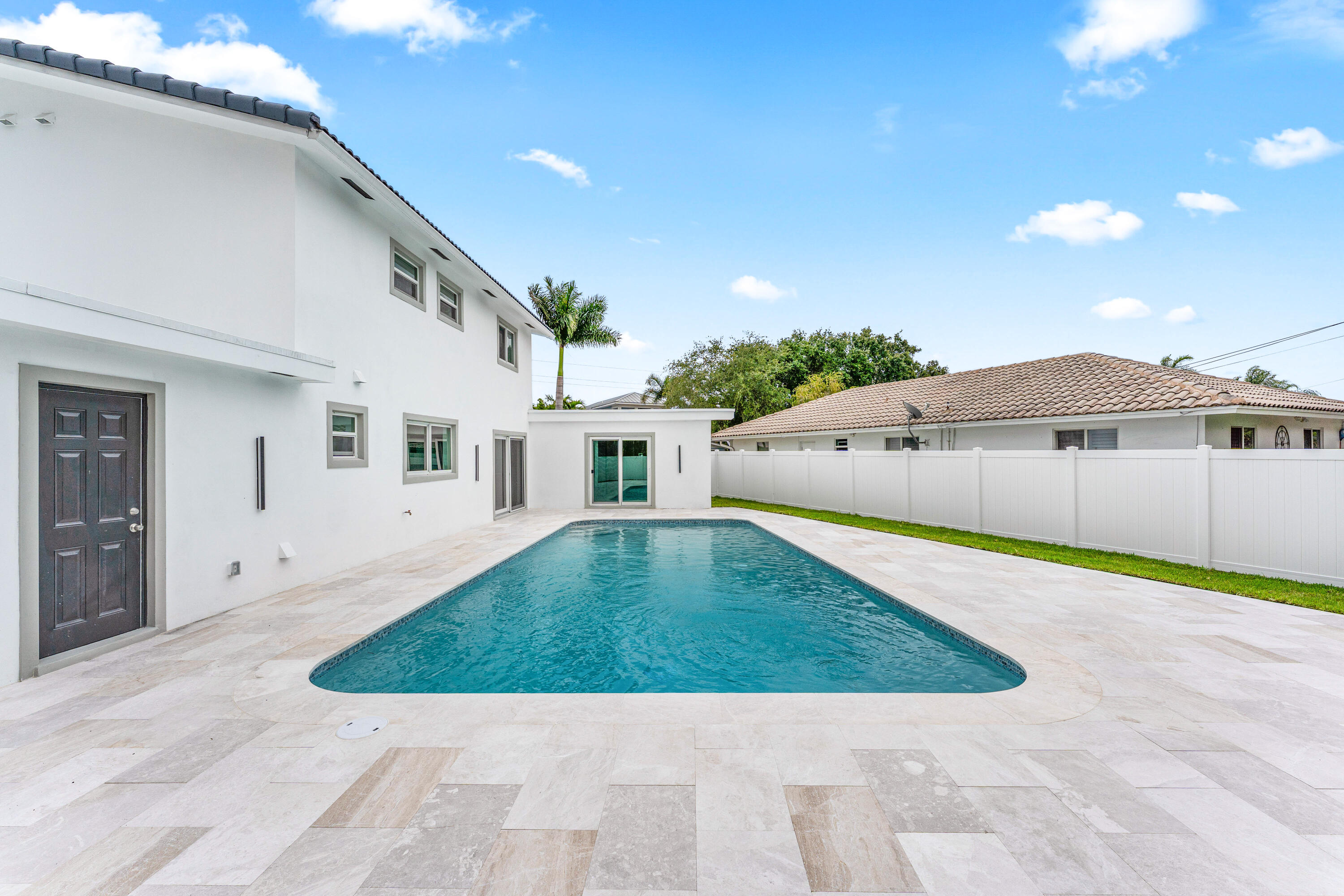 BOCA RATON SQUARE UNIT 2 - Residential